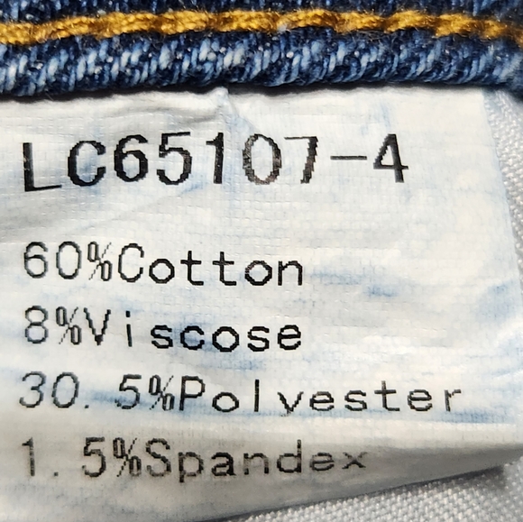 Women’s Distressed Denim Mini Skirt. Size 2XL - Picture 4 of 4